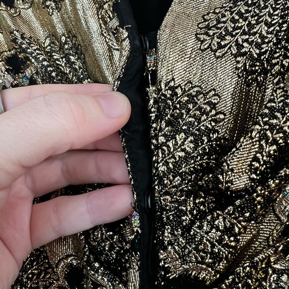 Vintage Gold Metallic Brocade Size M Evening Blouse Black Bow 80s Cocktail Top - Picture 7 of 10